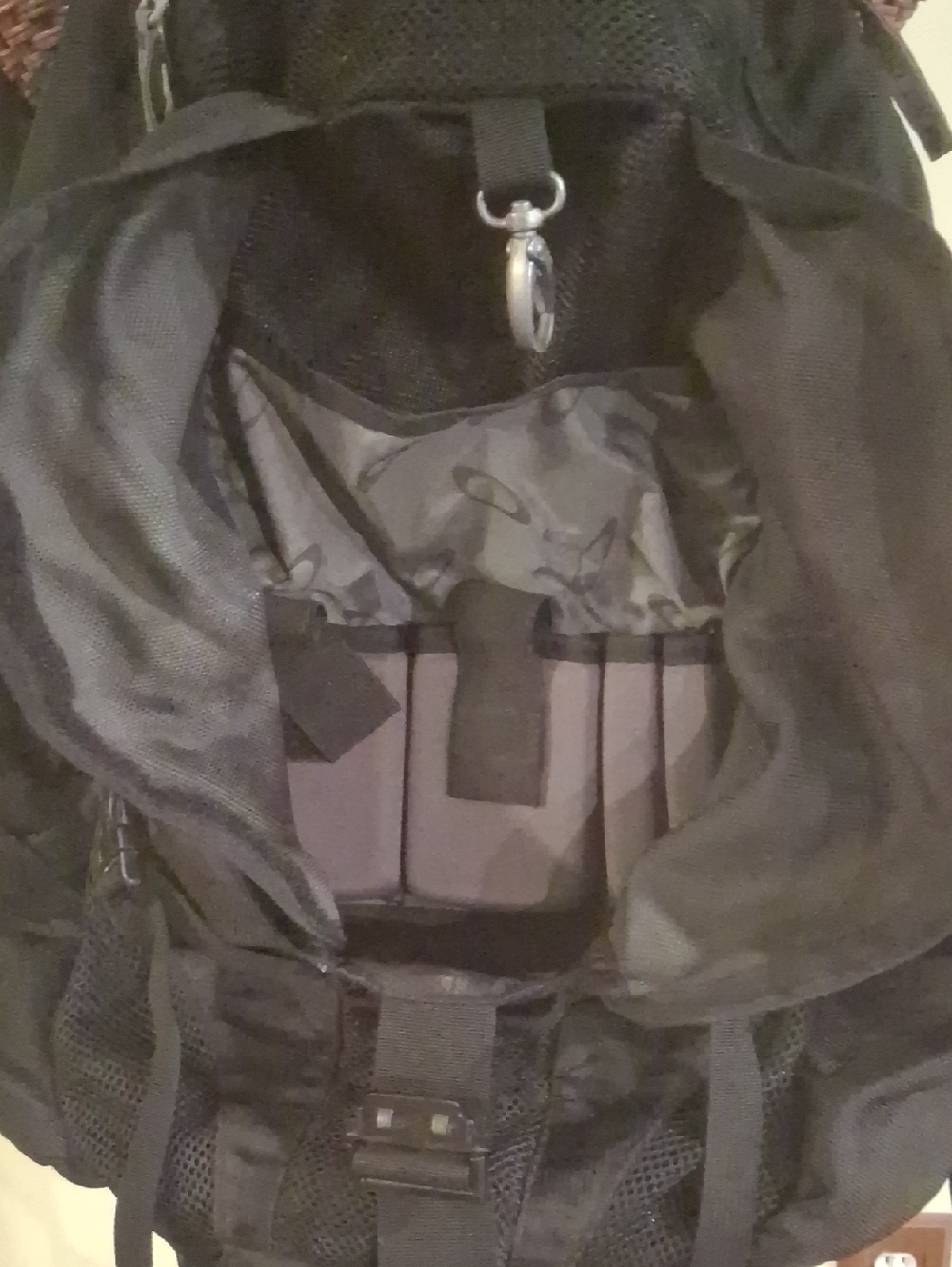Oakley Rugged Backpack - Picture 4 of 7